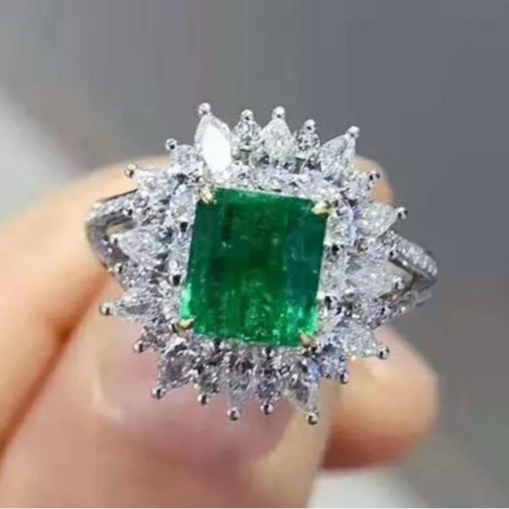 Beautiful Emerald cut aquamarine  Ring
